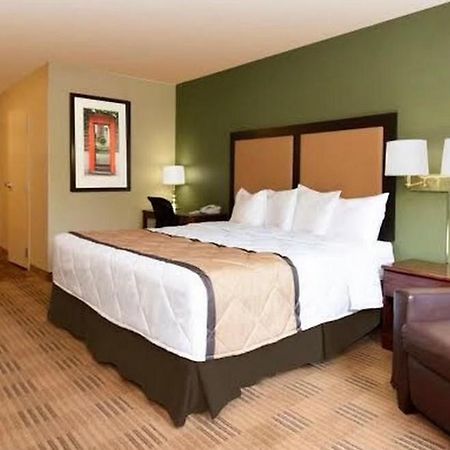 Mainstay Suites Chicago Hillside Eksteriør billede