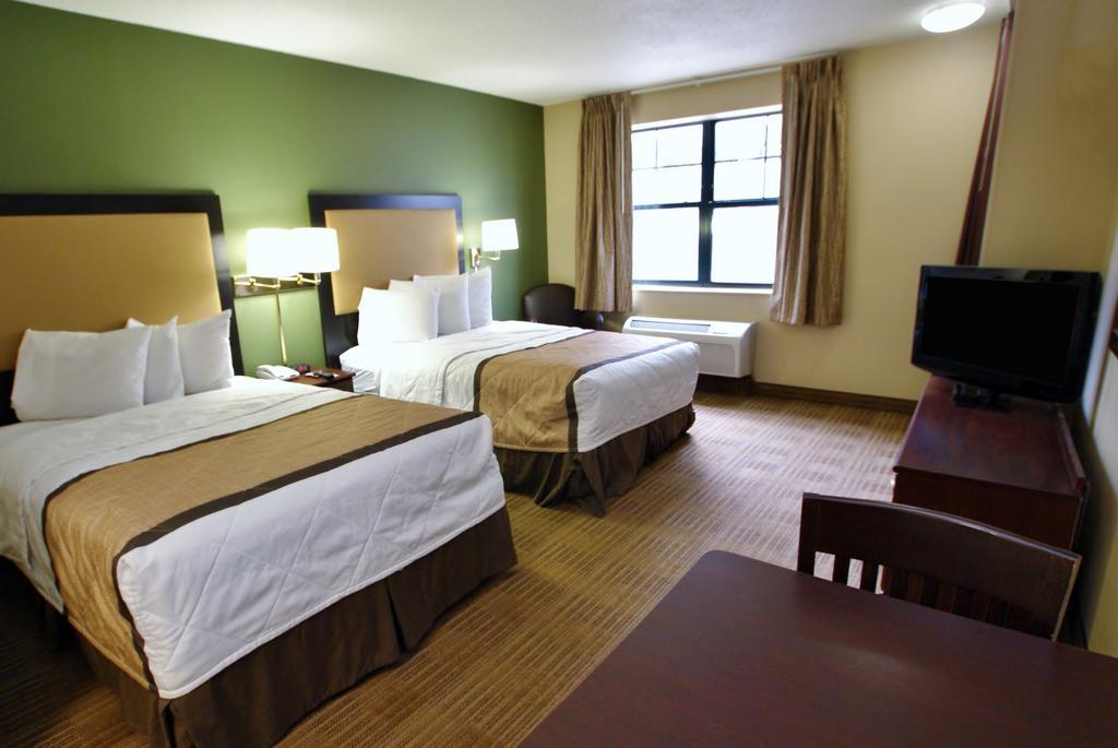 Mainstay Suites Chicago Hillside Eksteriør billede