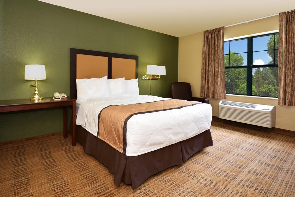 Mainstay Suites Chicago Hillside Eksteriør billede