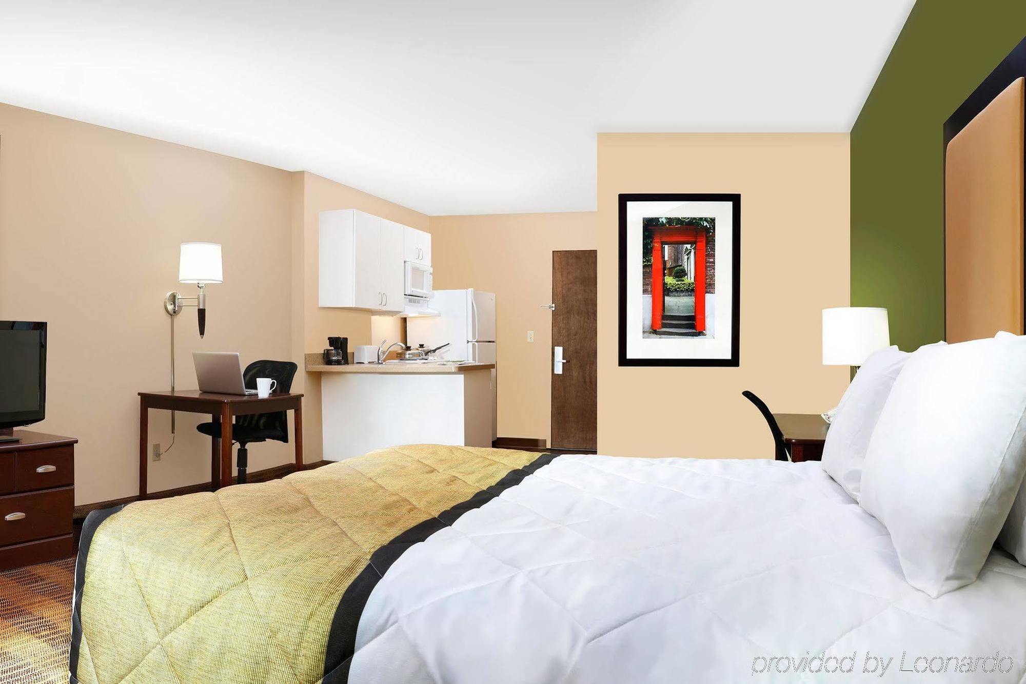 Mainstay Suites Chicago Hillside Eksteriør billede